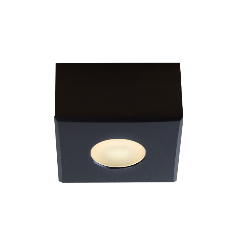 Aplique de techo cuadrado negro para porche Fredo, IP44, regulable