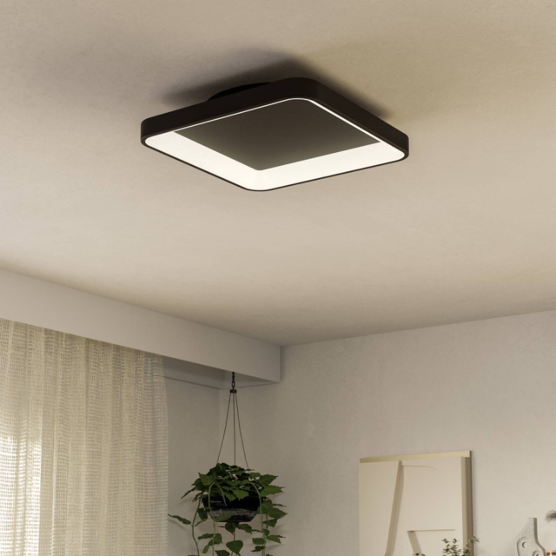 Lámpara de techo negra de plástico, Shauni, 12W, ajustable entre luz blanco cálido y frío LED, con mando a distancia