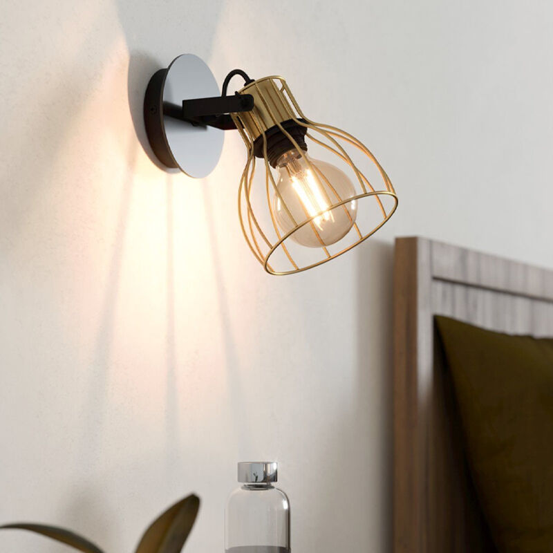 Foco de pared dorado de aluminio, Tjarda