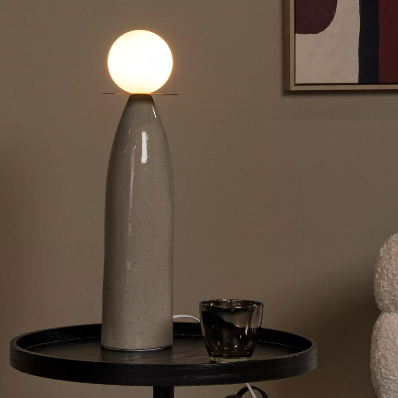 Lámpara de mesa de cerámica gris, Figaro, con interruptor