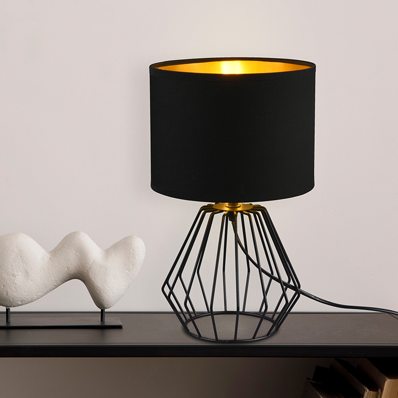 Lámpara de mesa moderna negra, Kjell, con interruptor