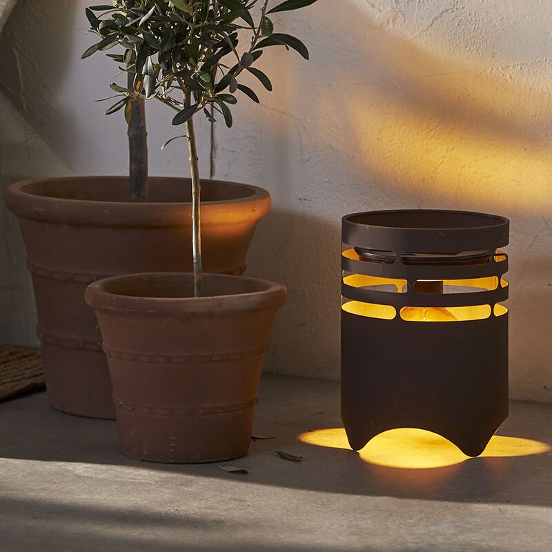 Lámpara de mesa exterior marrón de plástico, Aidan, 0,3W, 3000K LED, IP44 Lámpara de mesa exterior marrón de plástico, Aidan, 0,3W, 3000K LED, IP44