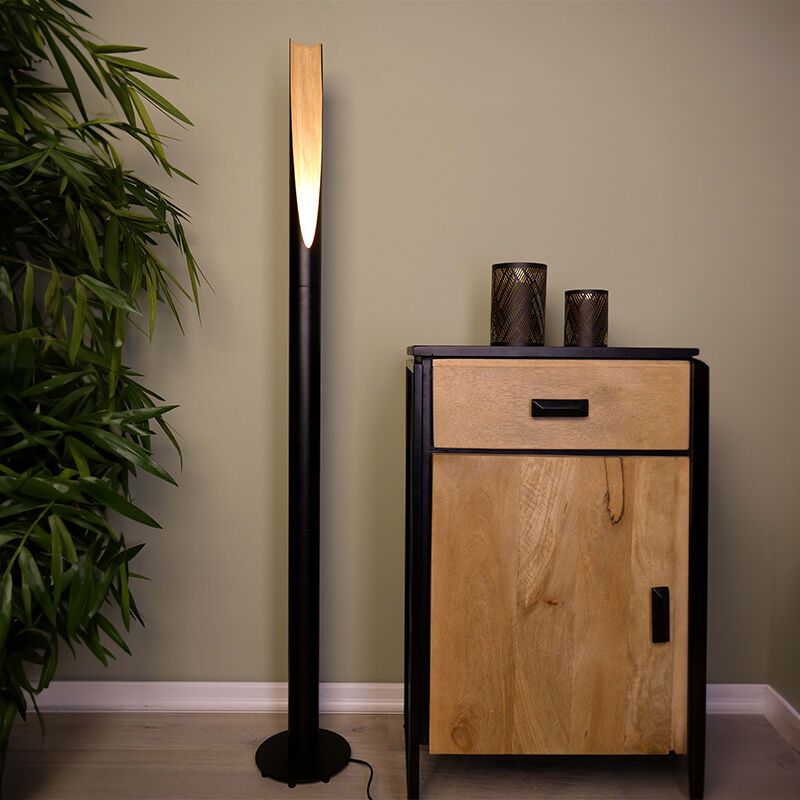 Lámpara de pie marrón de aluminio, Aloysius, con interruptor Lámpara de pie marrón de aluminio, Aloysius, con interruptor