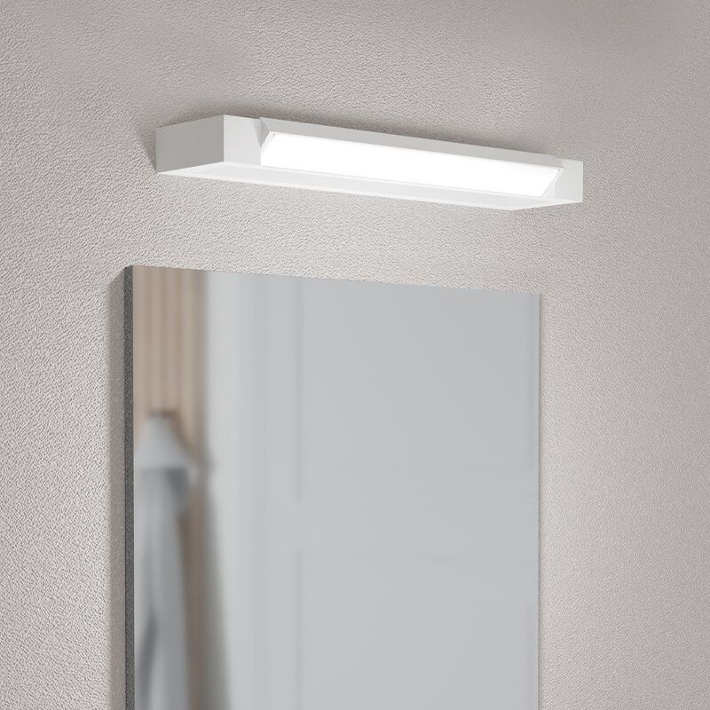 Espejo con luces cromado de aluminio, Shukri, 8,9W, 4000K LED, IP44 Espejo con luces cromado de aluminio, Shukri, 8,9W, 4000K LED, IP44