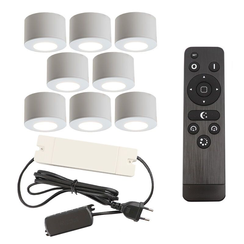 8 apliques de techo redondos blancos para porche Vasso, IP44, con set de conexión y mando a distancia 8 apliques de techo redondos blancos para porche Vasso, IP44, con set de conexión y mando a distancia