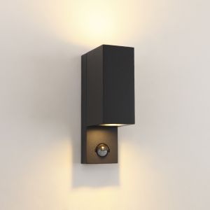 Aplique exterior con sensor de movimiento negro moderno, Corella, IP54