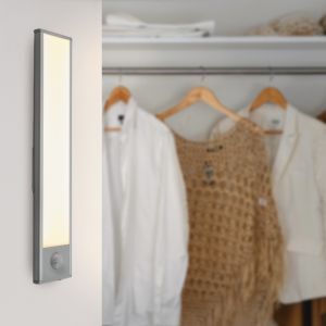 Luz para armario de plástico plateada, Ilana, 1W, 3000K LED
