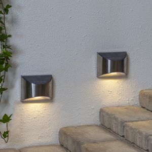 Paquete de 2 lámparas solares de pared Amier, plateadas, con sensor crepuscular