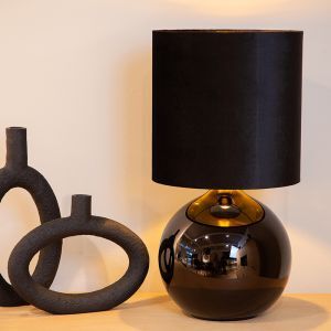 Lámpara de mesa retro negra, Esterad, con interruptor
