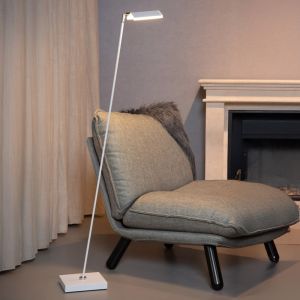 Lámpara de pie de lectura moderna blanca, Aaron, 12W, 2700K LED, con regulador táctil