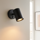 Foco de pared negro moderno, Elena, con interruptor