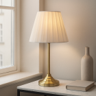 Lámpara de mesa latón antigua, Jivan, con interruptor