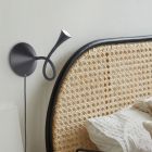 Lámpara de mesa moderna negra, Yelaisa, 3W, 3000K LED, con interruptor