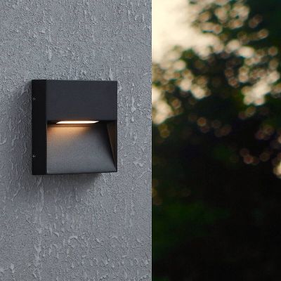 Lámpara exterior negra de aluminio, Lamar, 4,8W, ajustable entre luz blanco cálido y frío LED, IP65
