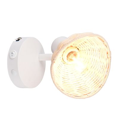 Aplique de ratán marrón, Sijmen, con interruptor