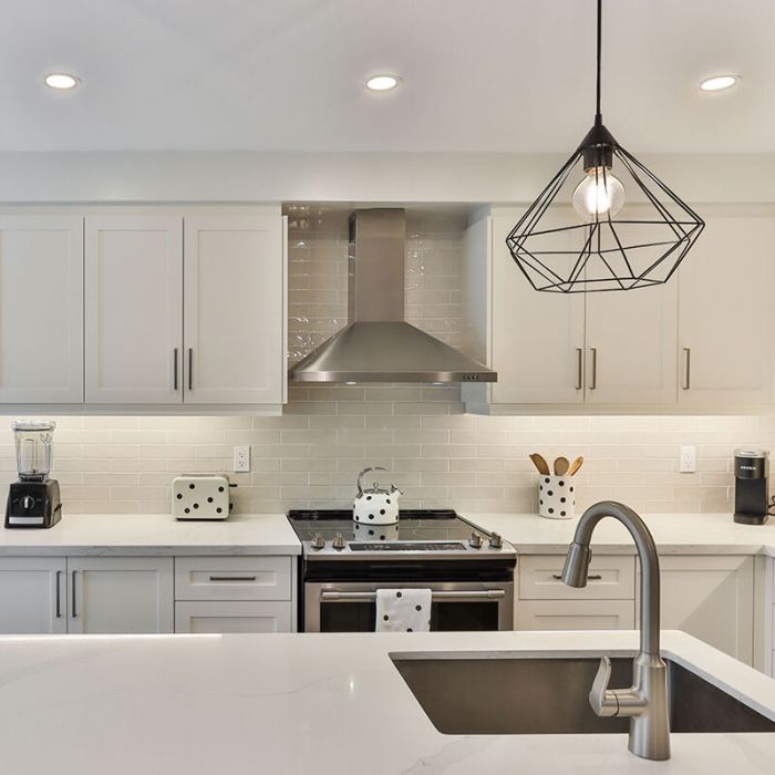 Iluminación bajo muebles cocina de plástico blanca, Danique, 5W, 4000K LED
