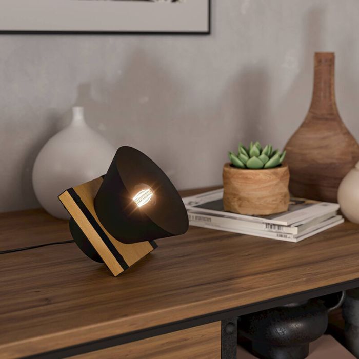 Lámpara de mesa negra de madera, Juanita, con interruptor