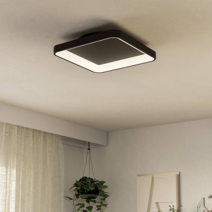Lámpara de techo negra de plástico, Shauni, 12W, ajustable entre luz blanco cálido y frío LED, con mando a distancia