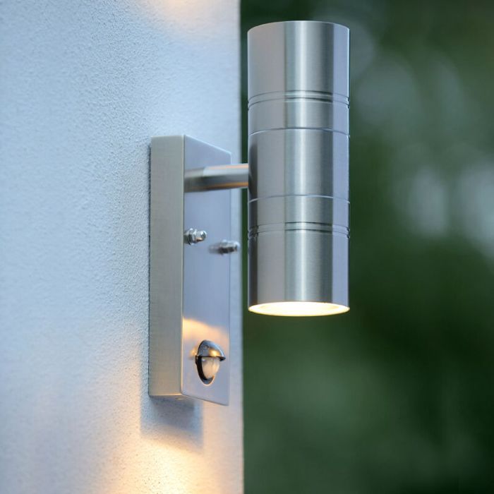 Aplique exterior con sensor de movimiento moderno cromado, Arne, IP44